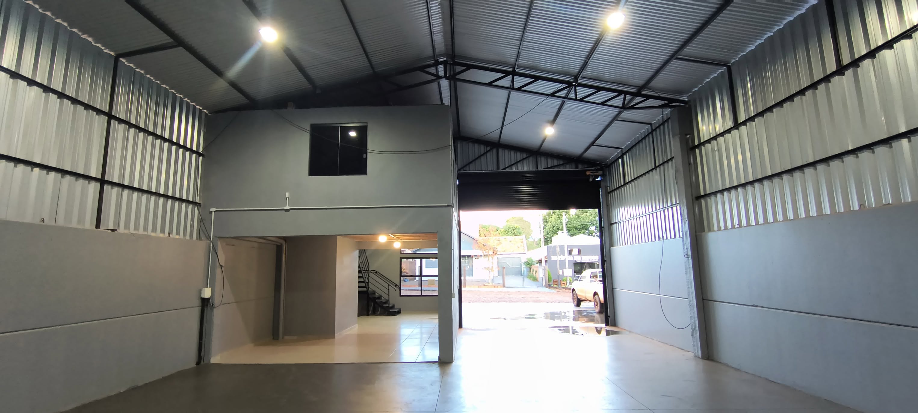 Pavilhão com Área de 250 M²